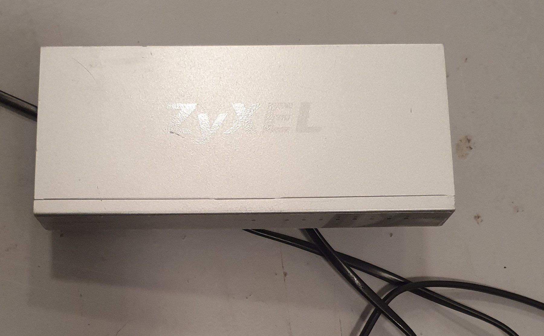 Zyxel Hubs & Switches: Zyxel ES 108p – Gebraucht aus Servion von meno999 3