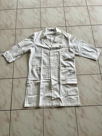 Blouse pour cours de chimie, sciences comme neuve