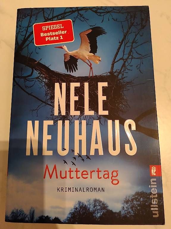 Libri: Muttertag Nele Neuhaus – Usato da Wädenswil venduto da gia_f8j6