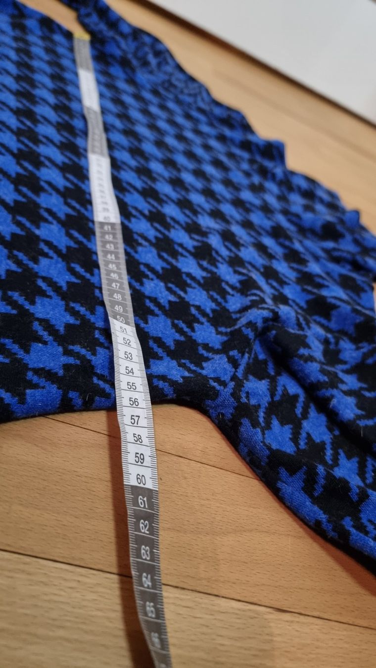 Chemisiers: Bluse mit Hahnentrittmuster, Rollkragen, Grösse M/L – D'occasion à Wald ZH par CapLux 7