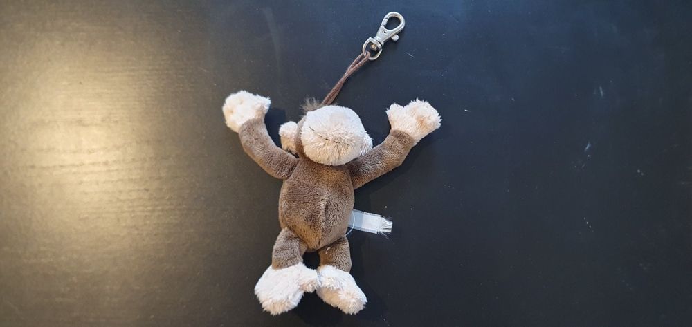 Portachiavi Morbido Peluche C'MON Red, 12 Cm, Personaggio Del Famoso Spot TV - Regalo Divertente Per Bambini E Collezionisti