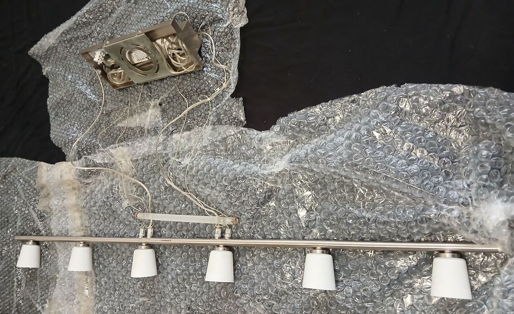 Lustres & lampes de plafonds: Deckenlampe / Esstischlampe / Hängelampe mit 6 Lampen – D'occasion à Luzern par 21v_76rs 1