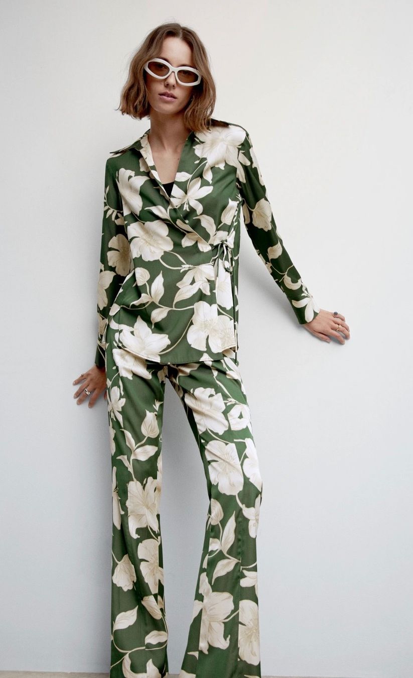Mango Lotti di vestiti: Mango Satin Twin Set Bluse & Hose / grösse M / 38 – Nuovo (secondo la descrizione) da Effretikon venduto da YaMn 6
