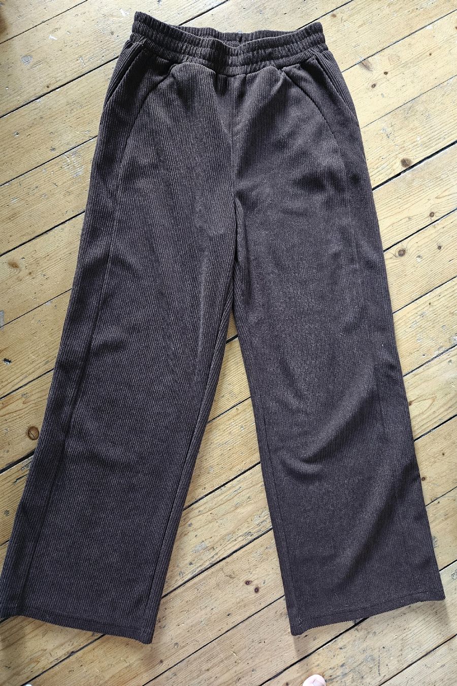Halara Pantaloni: Halara Hosen gr. M – Nuovo (secondo la descrizione) da Bern venduto da Kolibriiii 2
