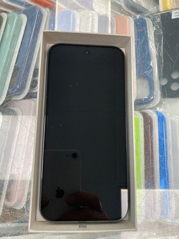 Google Handys / Smartphones: GOOGLE PIXEL 10 PRO 256GB OBSIDIAN – Gebraucht aus Zürich von Handymarkt 2