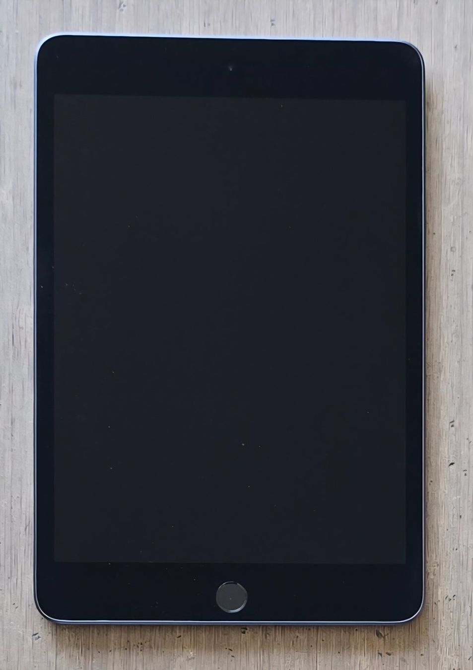 Apple Tablet PC: iPad 5 mini  A2133 64 GB schwarz – Usato da Thalwil venduto da Kja69