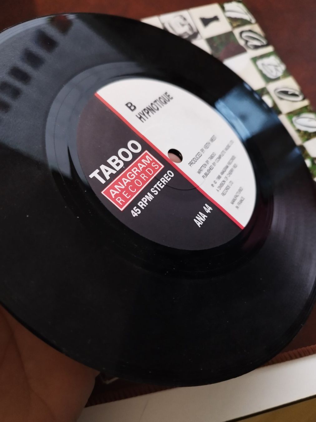 Dischi in vinile: Taboo - Number 6 / Hypnotique - Vinyl Single – Usato da Lupfig venduto da fred-feuerstein 2