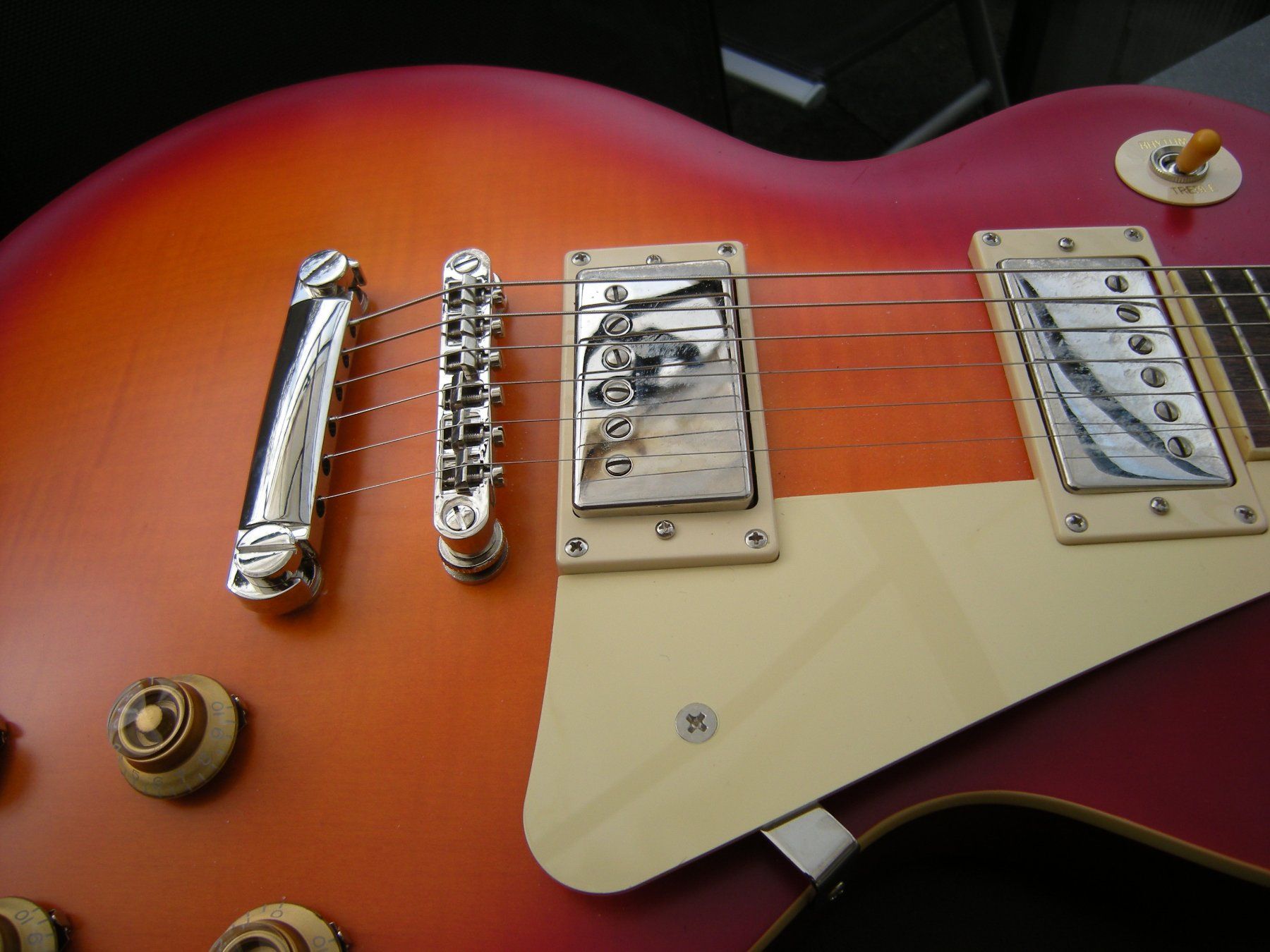 Epiphone Strumenti musicali: Gibson Les Paul 1959 von Epiphone, handcrafted ROC, ltd.ed. – Nuovo (secondo la descrizione) da Bettingen venduto da pahe049 2