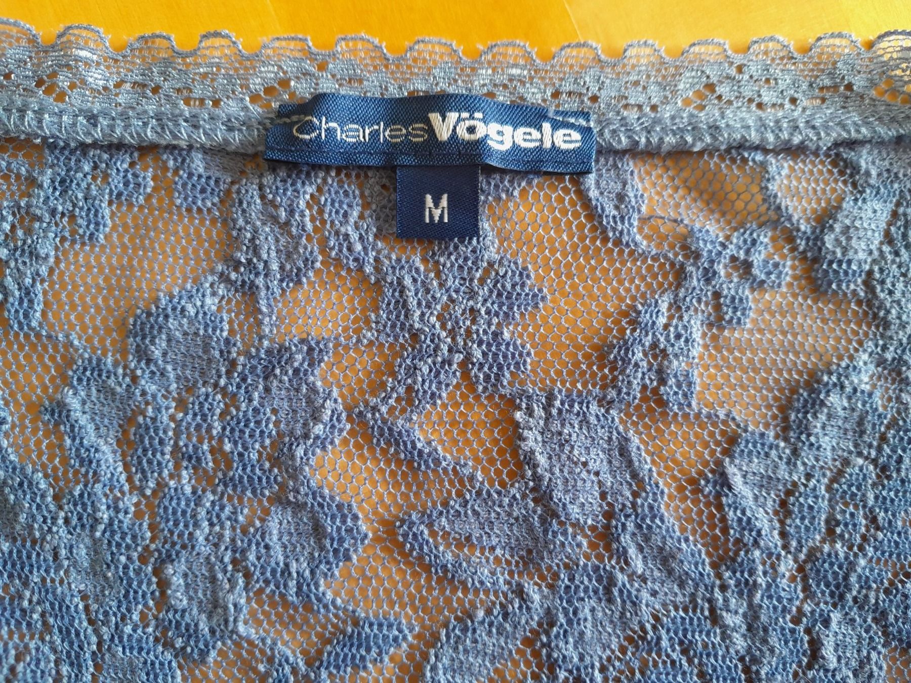 T-shirt: T-shirt M comme neuf – Nuovo (secondo la descrizione) da Charmey (Gruyère) venduto da Laulau.sansan 1