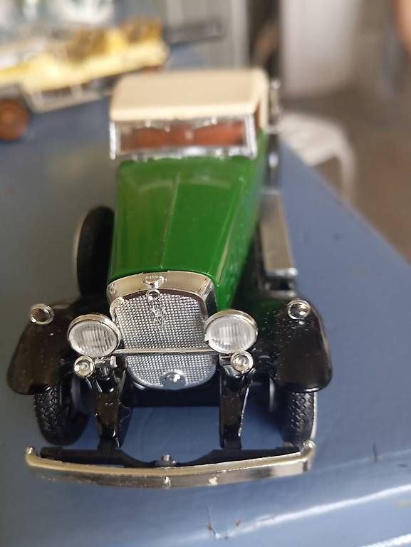 Cadillac Voitures modèles: Cadillac V16 1931 – D'occasion à Basel par Petergunn