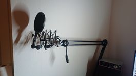 Rode SM6 Mikrofonspinne+Popfilter, PSA1 Tischstativ, XLR.
