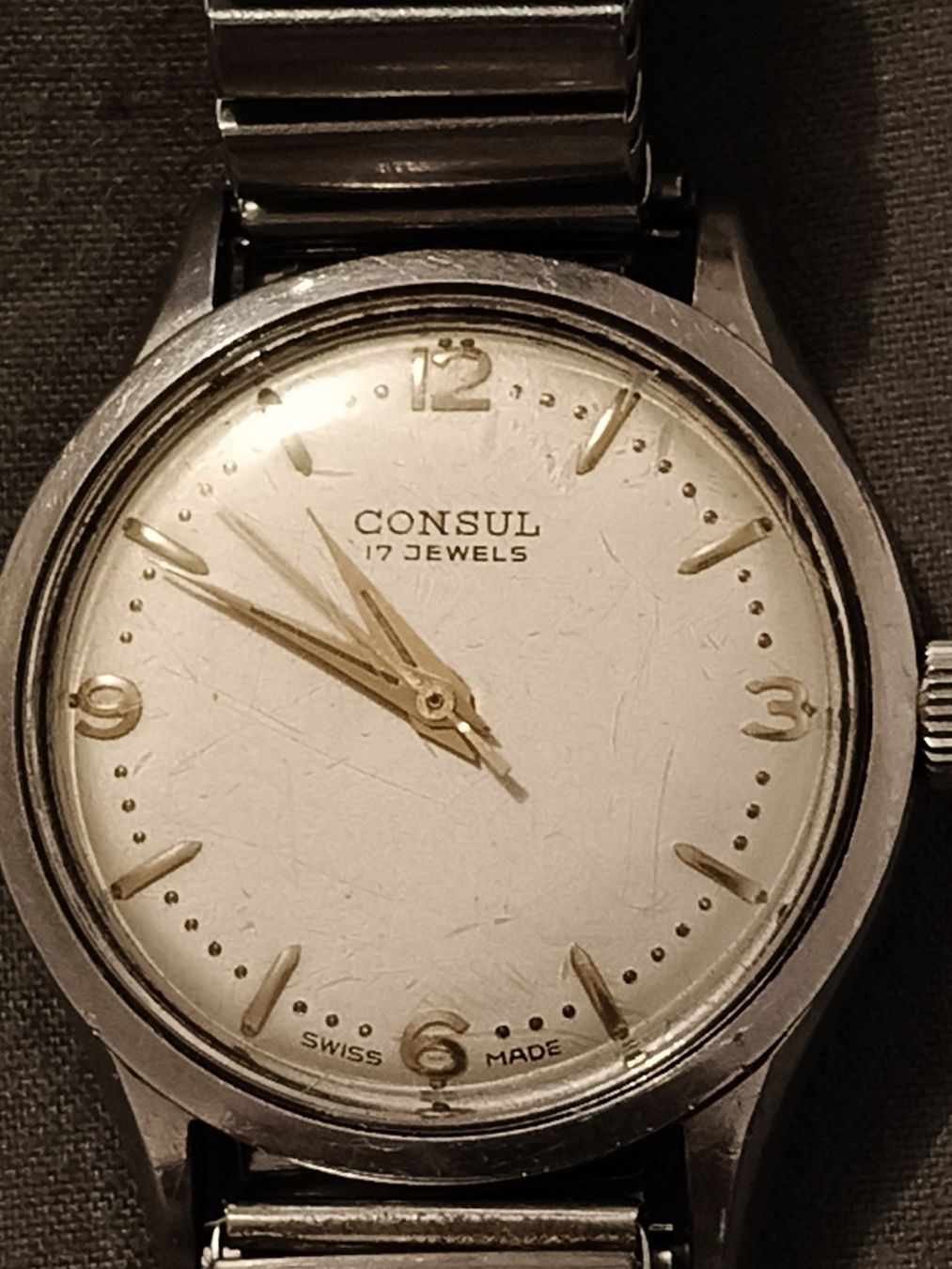 Orologi: Consul handaufzug Uhr, antik, läuft – Usato da Glattbrugg venduto da tarnkappenbomber