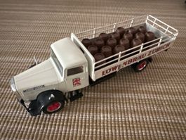 Vitesse 215 Saurer S4C 1952 „Löwenbrau“ ab 9.-