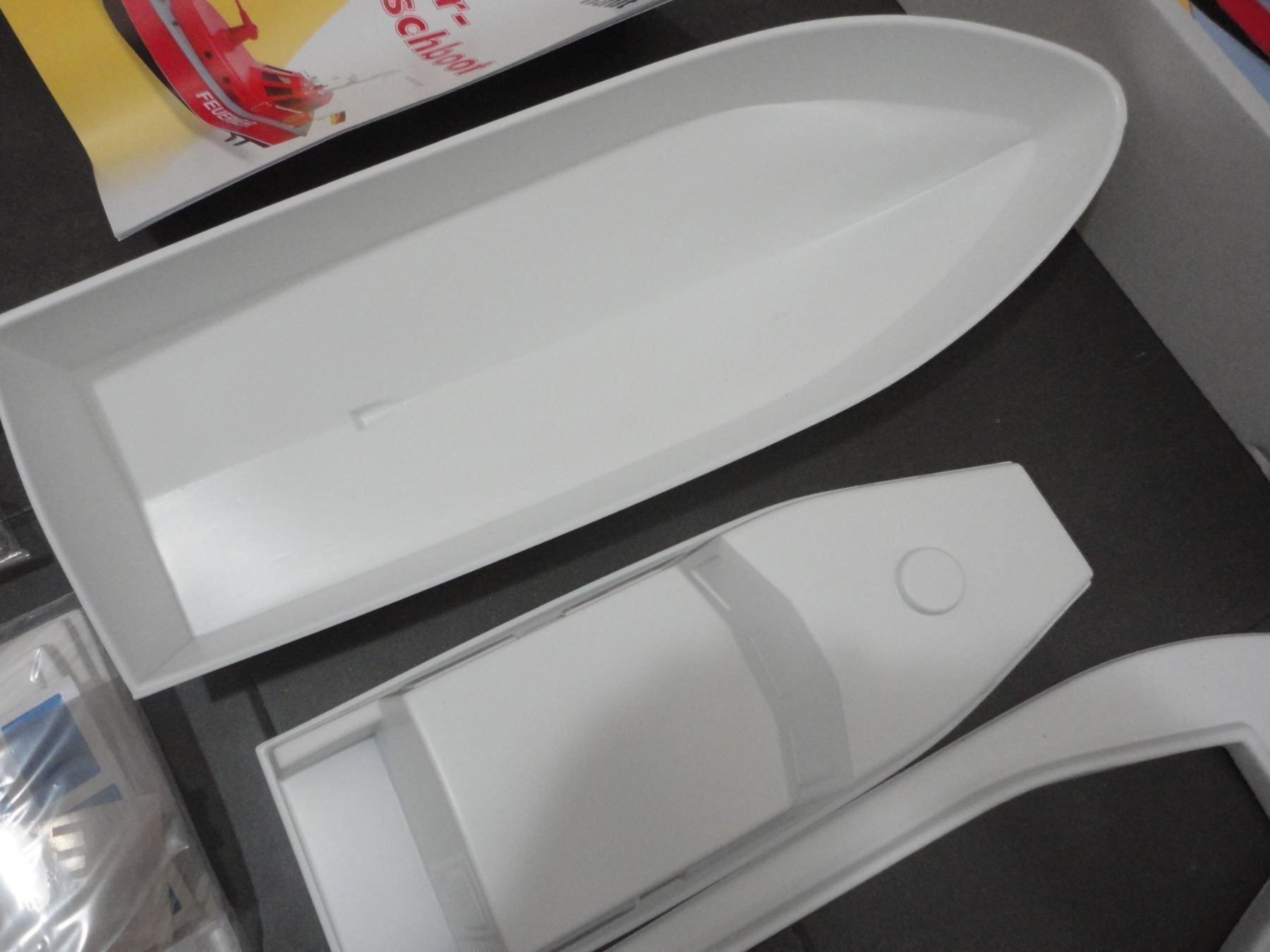 Modellismo RC: Feuerlöschboot Bausatz für Einsteiger – Nuovo e nell'imballaggio originale da Horgen venduto da RcModell 5