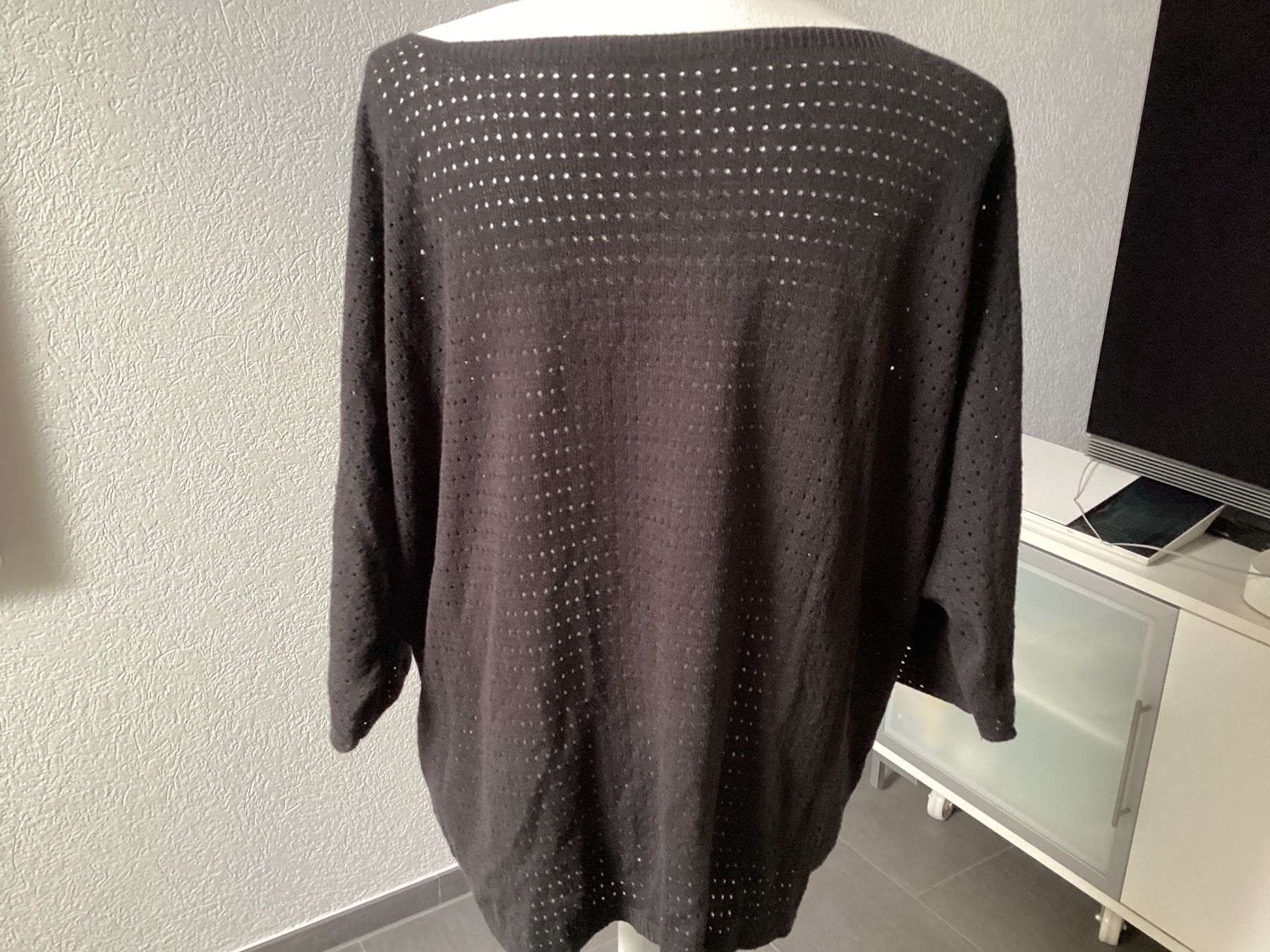 Maglioni & Felpe: Boutique Damen Pullover schwarz Gr. Onesize luftig, leicht – Usato da Homberg b. Thun venduto da Homata 2