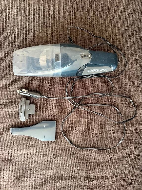 Aspirapolveri & Accessori: Auto-Staubsauger zu verkaufen – Usato da Therwil venduto da Shivacole