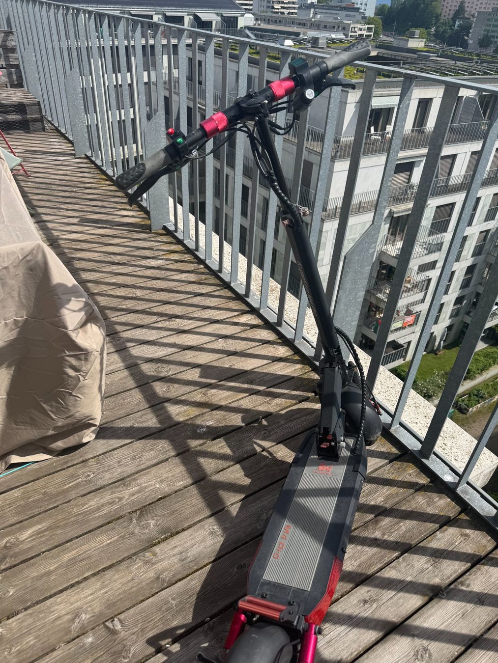 Kickboard: Trotinette électrique KugooKirin M4 Pro à réparer – Gebraucht aus Lausanne von ray_ck66 6