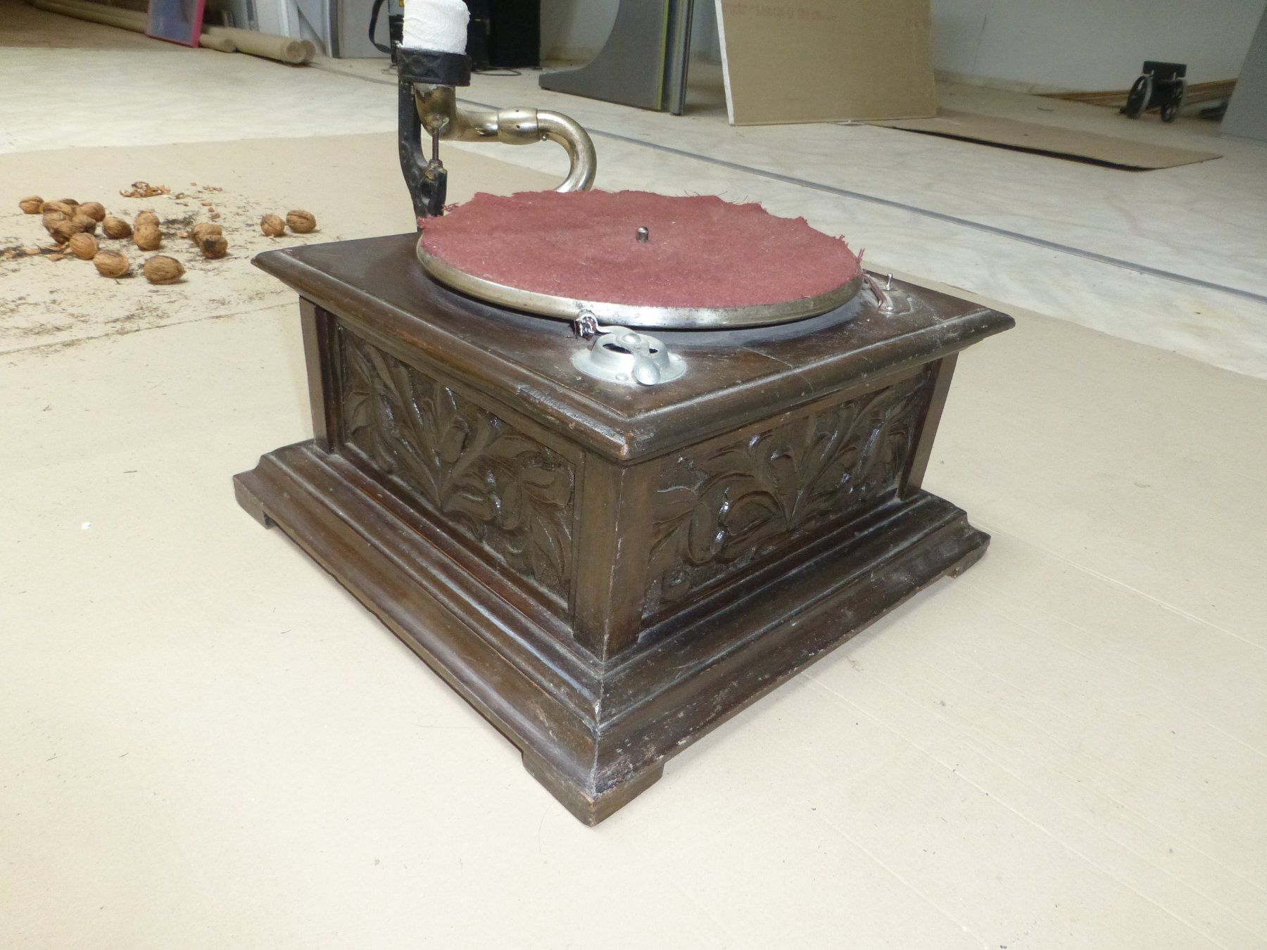 Thorens Giradischi: Trichtergrammophon Thorens  mit Antrieb  Model 533 – Usato da Ricketwil/ Winterthur venduto da samichlaus1234 2