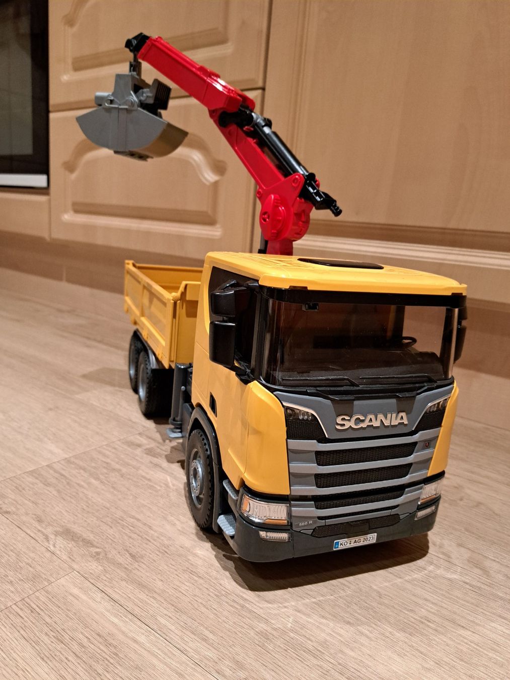 Bruder Jouets: Bruder Kran- Lastwagen – D'occasion à Matten(St.Stephan) par brocanteur86 2
