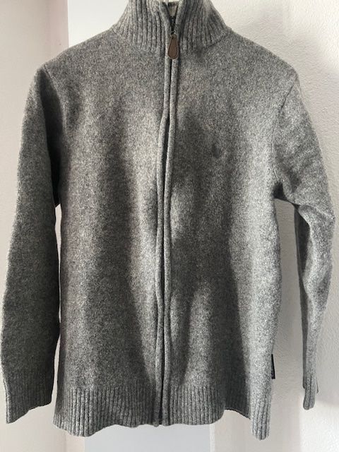 Maglioni & Felpe: 100% Wolle Strickjacke Gr 38/40 – Usato da Neerach venduto da romiping