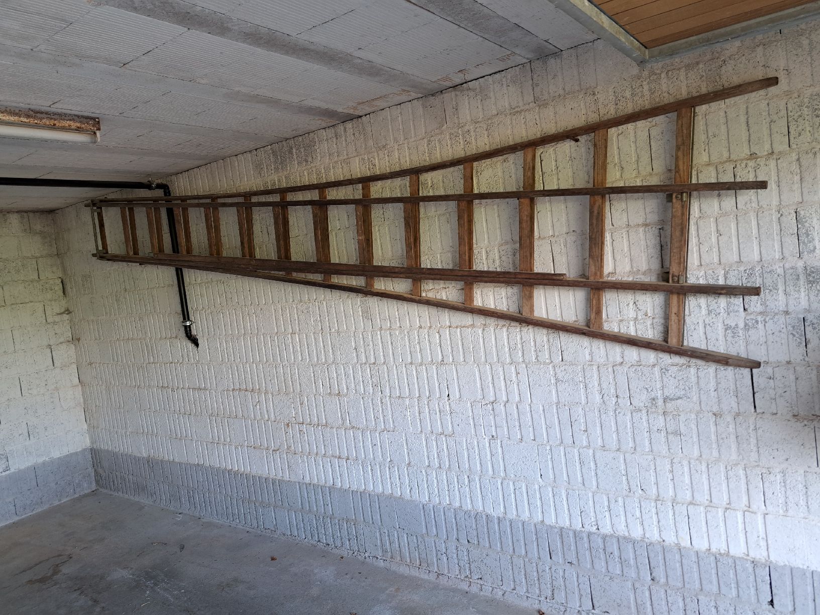 Leitern: Holzleiter lang 3.90m – Gebraucht aus Sins von mch_z7dl
