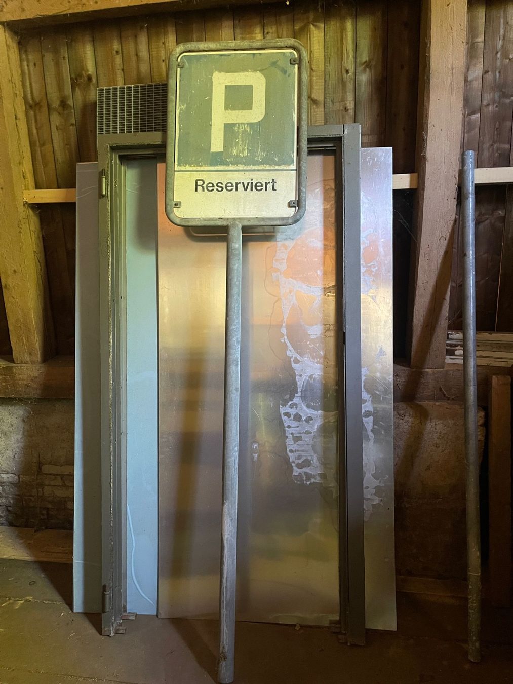 Insegne: Verkehrsschild "Parkverbot Privat" – Usato da Holderbank SO venduto da ann_lg6r 1