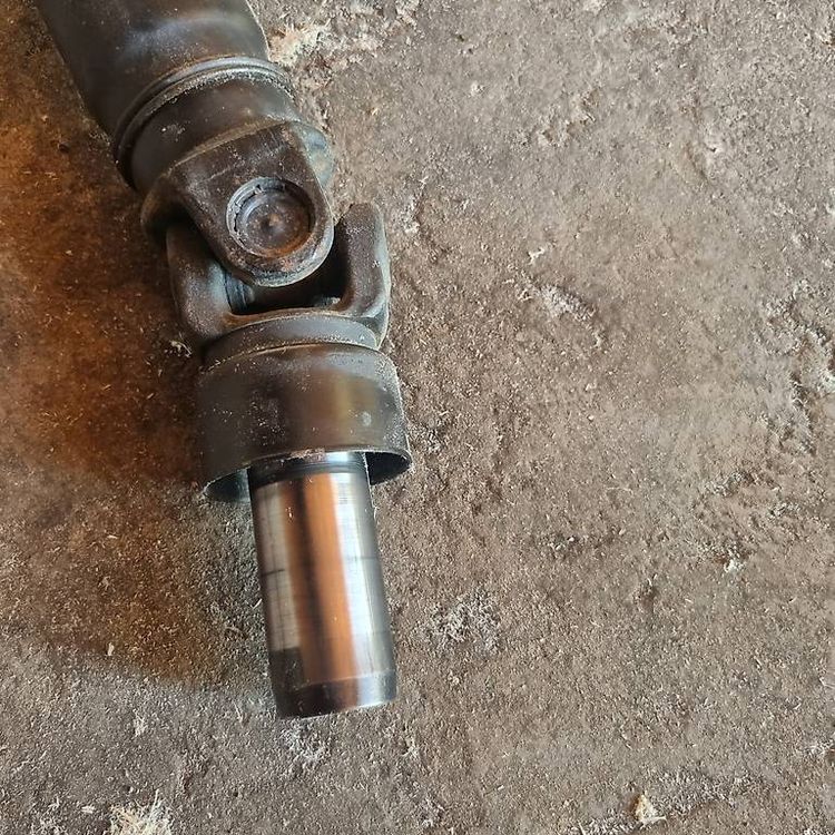 Tutti pezzi di ricambio auto: Kardanwelle Subaru Impreza – Usato da Sigriswil venduto da wme_j5dh 1