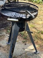 Holzkohlegrill