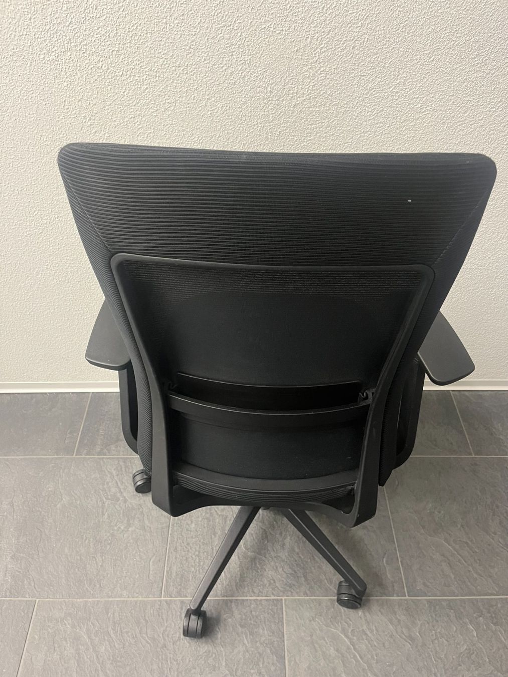 Chaises: Bürostuhl – Neuf (Voir description) à Zürich par Elian_ 3