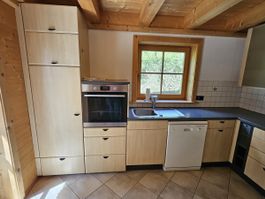 Küche bzw. Backofen, Kühlschrank, Herd, Geschirrspüler 