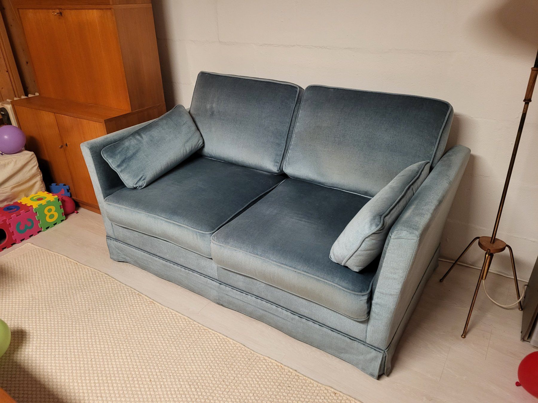 Divani: Vintage Sofa / Schlafcouch / Klappbett aus Samt – Usato da Baden venduto da kani02