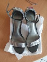 Schuhe & Accessoires