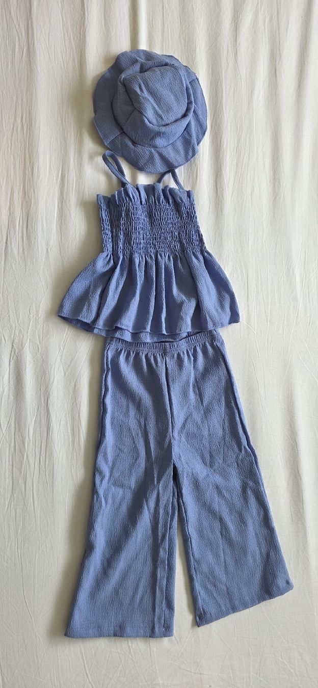 Vestiti & Gonne: Sommerliches Set mit Hut, Hose und Top – Nuovo (secondo la descrizione) da St. Urban venduto da Fin_d2jv