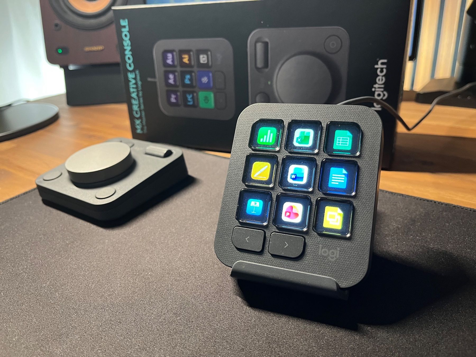 Logitech Claviers: Logitech Mx Creative Console – D'occasion à Laufen par jozsef.neumann