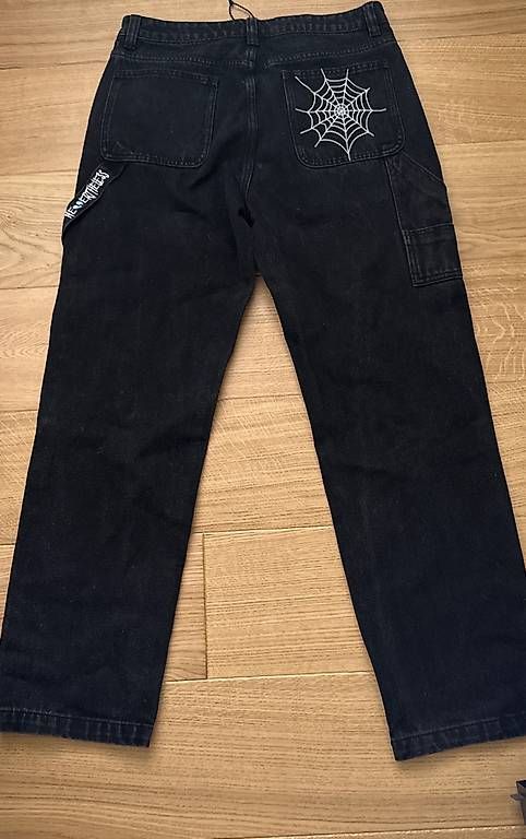 Pantaloni: Pantalon en toile d'araignée – Usato da Bevaix venduto da Ky714n 1