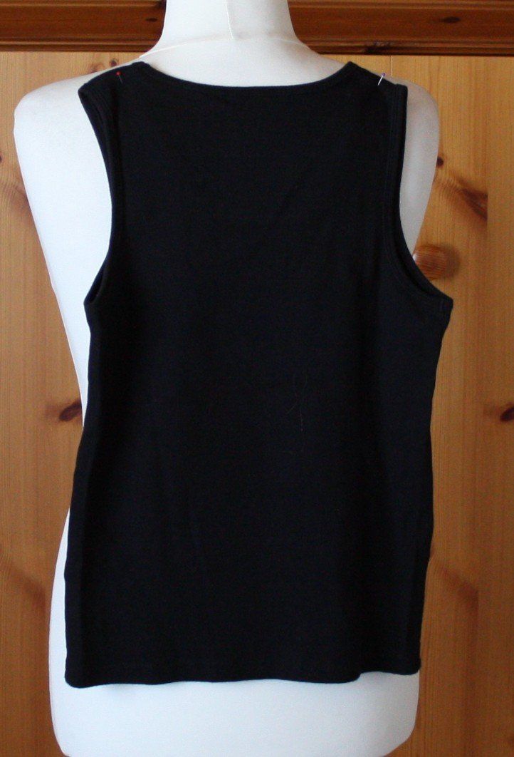T-shirt: T - Shirt schwarz Gr. S – Usato da Flüelen venduto da Diversicum-Textil 2
