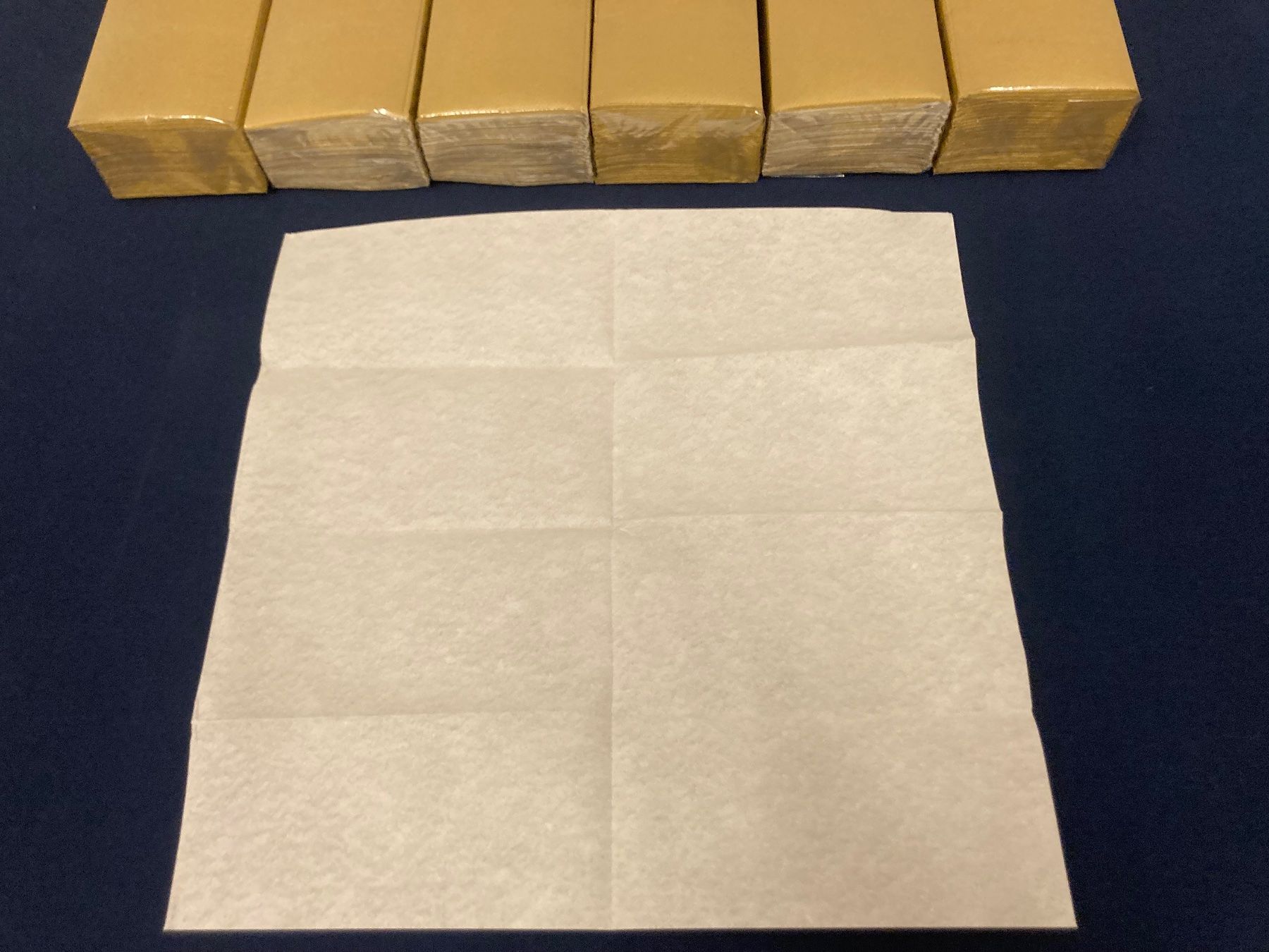Servietten: Servietten Restposten,  300 Stück, 33x33cm, Airlaid-Qualität – Neu und originalverpackt aus Neuenhof von jorogo 2