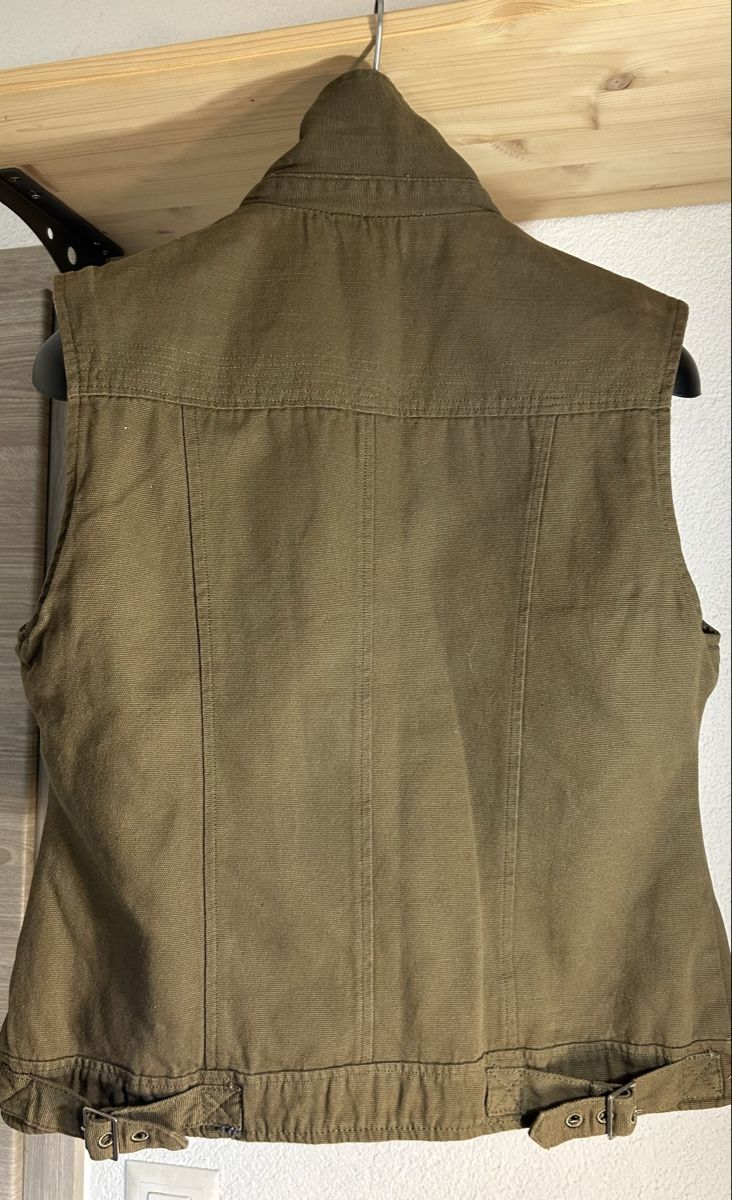 Gilet & Giacche senza maniche: Gilet sans manches style rock – Usato da Pont (Veveyse) venduto da pil_k9jp 7