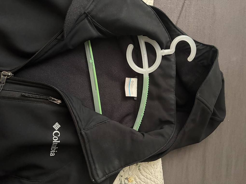 Jacken: Columbia softshell gr. L – Gebraucht aus St. Gallen von 84PYREXLIVIN06 1