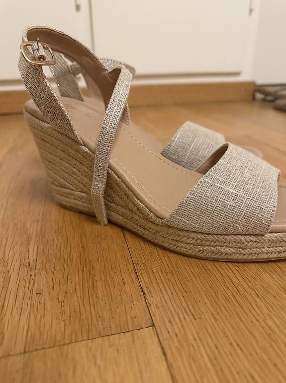 Scarpe da donna: Keilpumps ganz neu Grösse 40 – Usato da Zürich venduto da Lice1 3