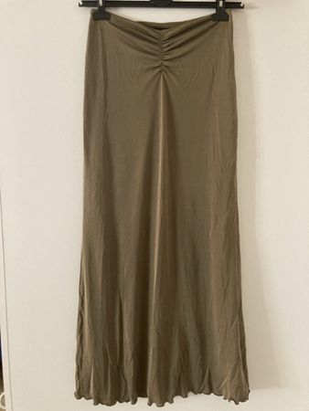 Bandeaukleid Urban Outfitters olive Grösse S mit Fleck