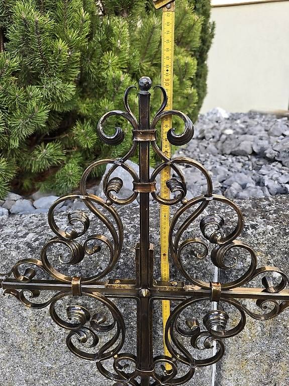 Sculture & Statue: Grabkreuz Handgeschmiedet – Usato da Vaduz venduto da Shark996 1
