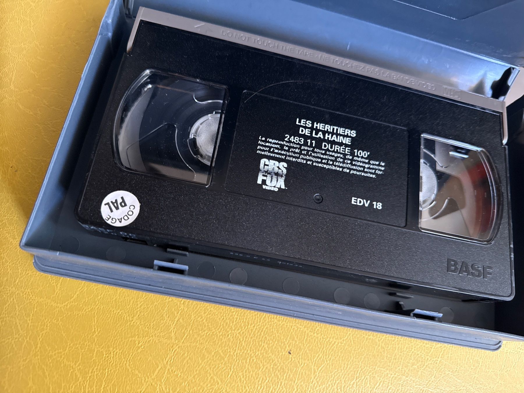 Alle VHS: Les héritiers de la haine – Gebraucht aus St imier von sav_bjf9 2