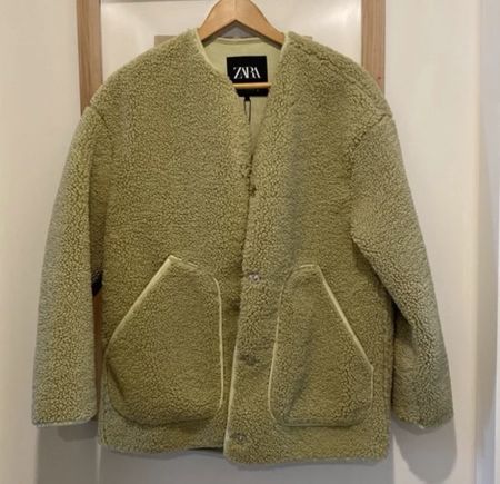 Warme Fleece Teddy Jacke von Zara