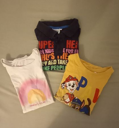 3 Kinder T-Shirts, 1 Polo Shirt, 2 T-Shirts, Set bunt