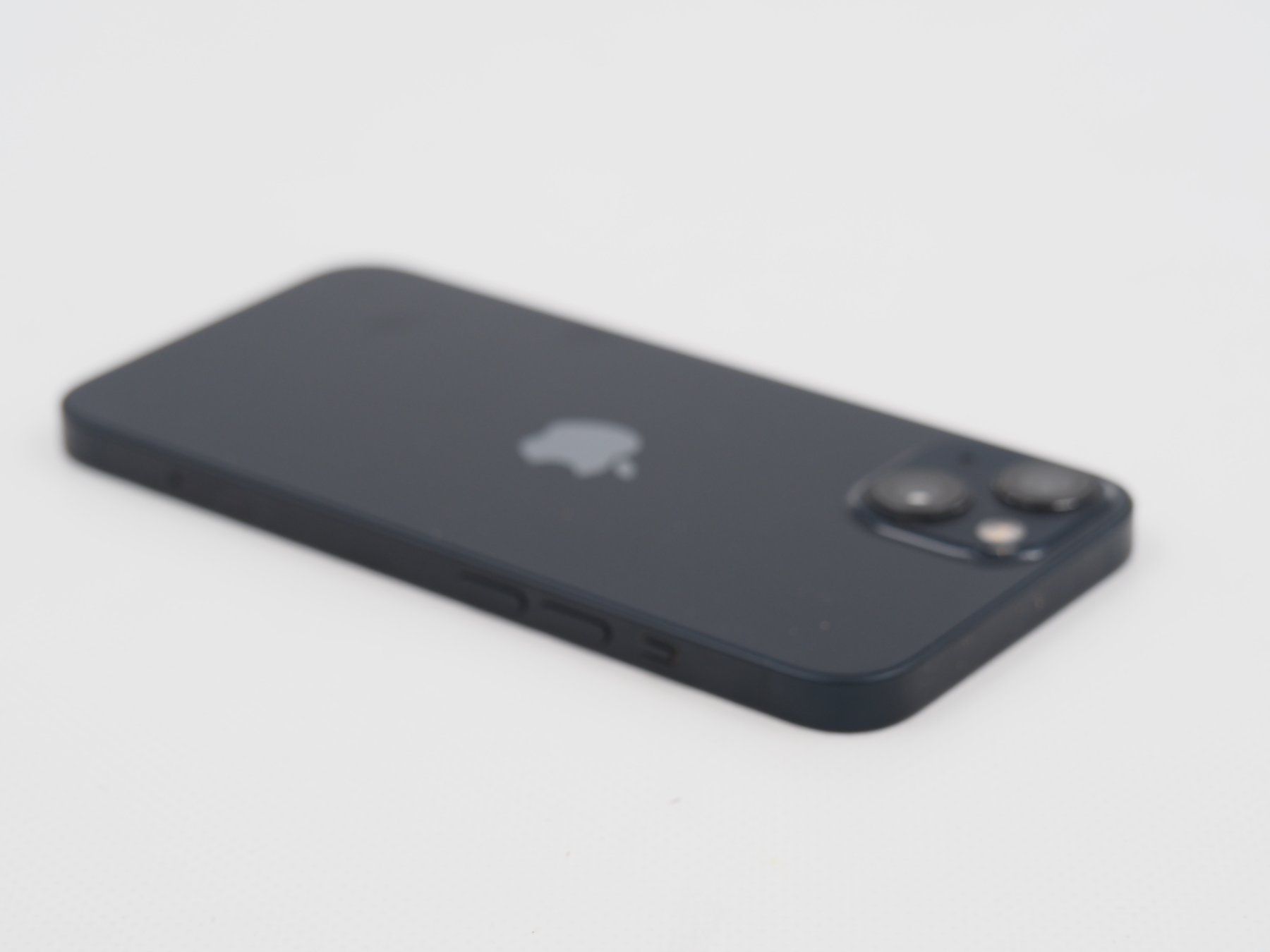 Apple Telefoni cellulari / Smartphones: APPLE iPhone 13 iCloud gesperrt (26052950) – Difettoso da Zürich venduto da fundsachenverkauf 4