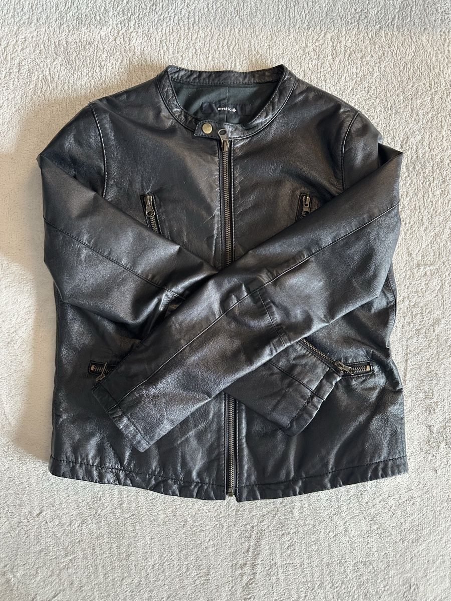 Giacche: Sheep Leather jacket - Free size  – Usato da Schlieren venduto da And_CH 1