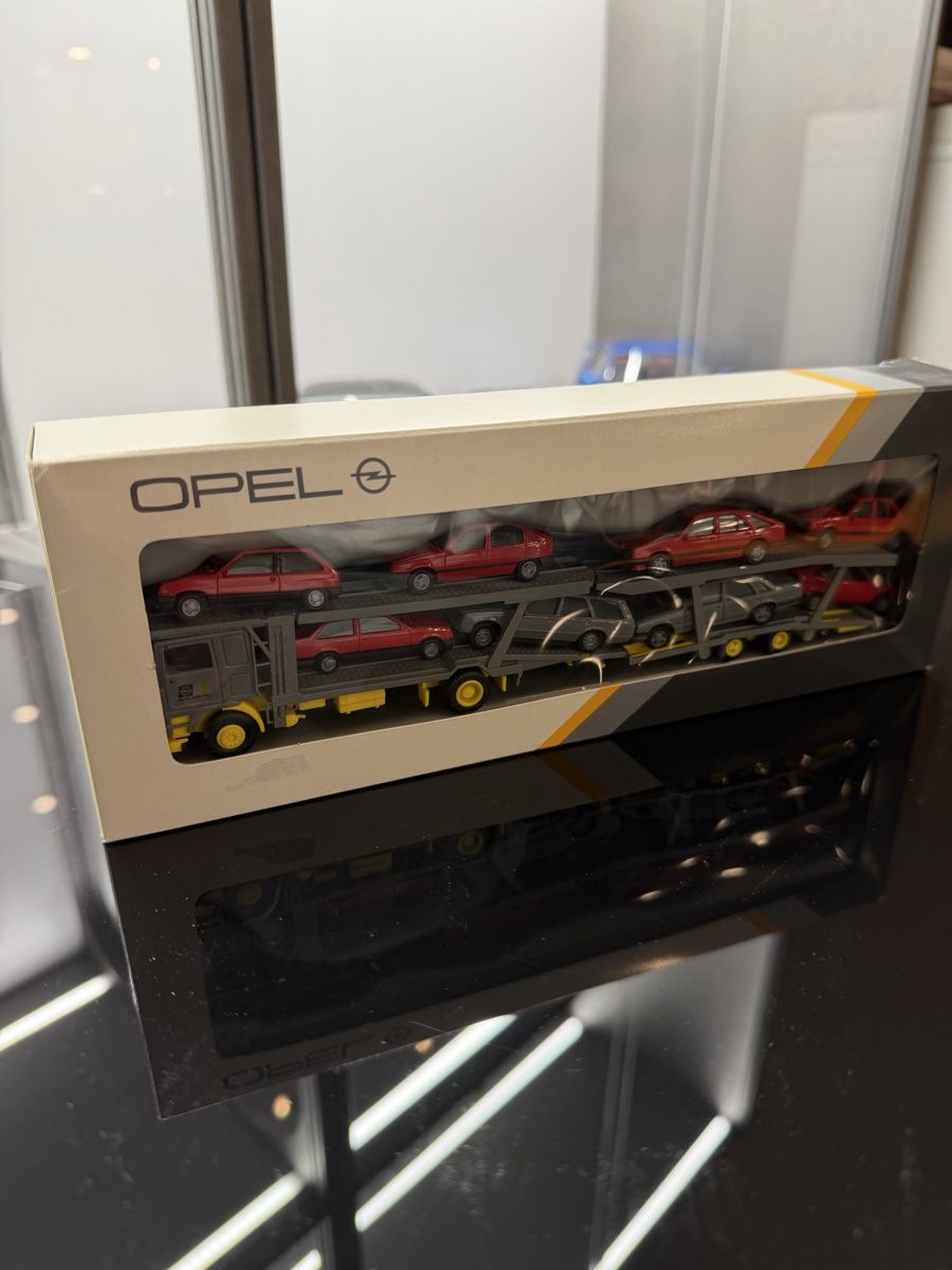 Opel Modellini d'auto: Opel Autotransporter 1/87 – Nuovo (secondo la descrizione) da Brunnen venduto da diecastflave