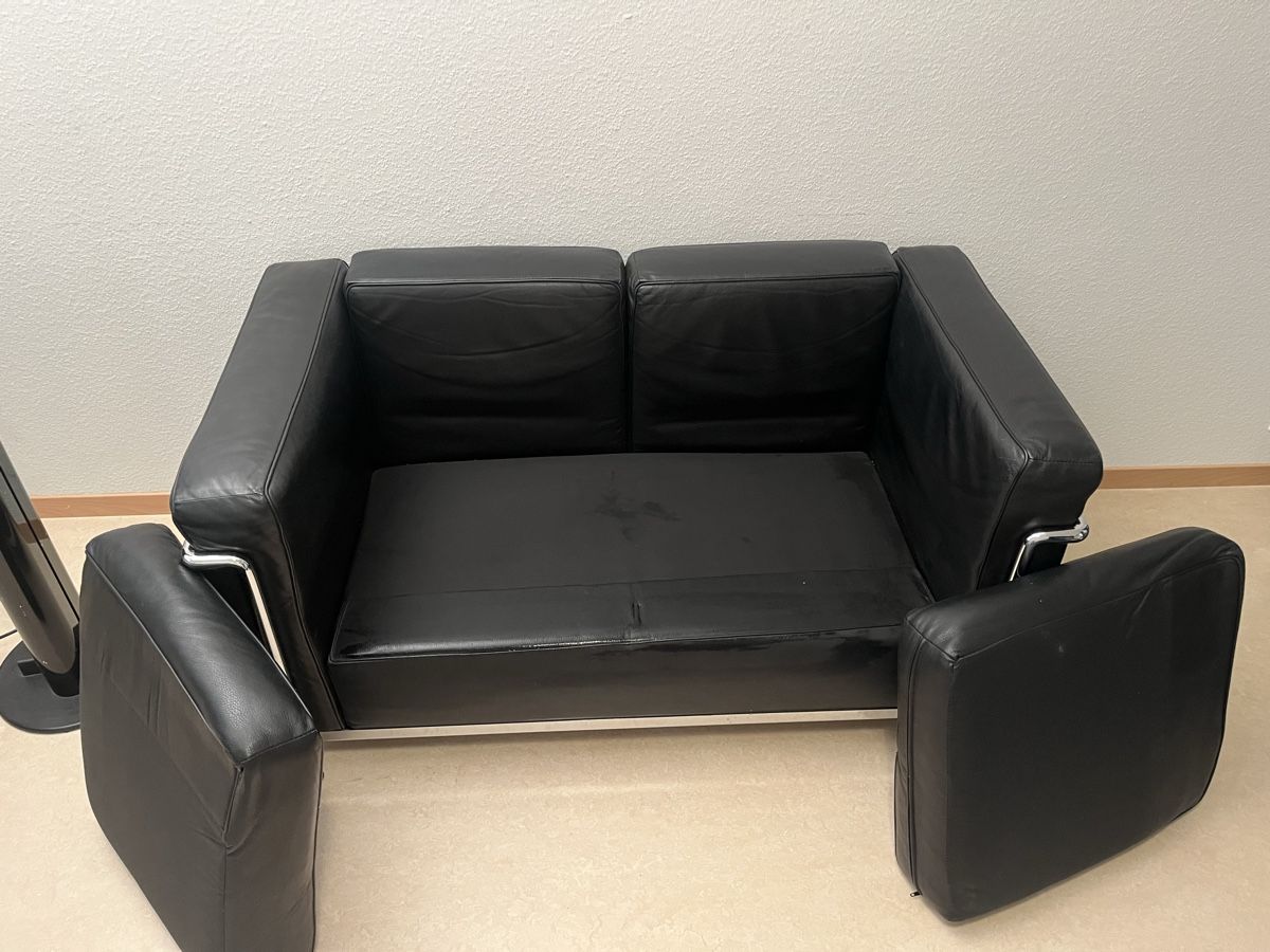 Sofas: Corbusier LC2 Replica Zweisitzer – D'occasion à Zürich par ju1ian 4