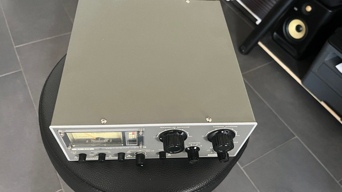 Technique de radiocom: TUNER 200 Watt – D'occasion à Unterkulm par Global5 1